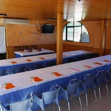 Hotel Escullos *