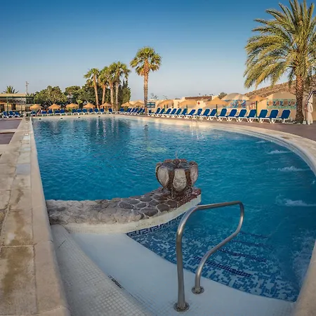 Hotel Escullos *